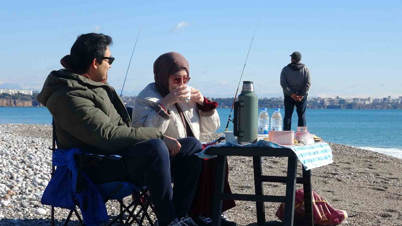 antalyada karli daglarin golgesinde deniz keyfi 10 LDMrLv4p