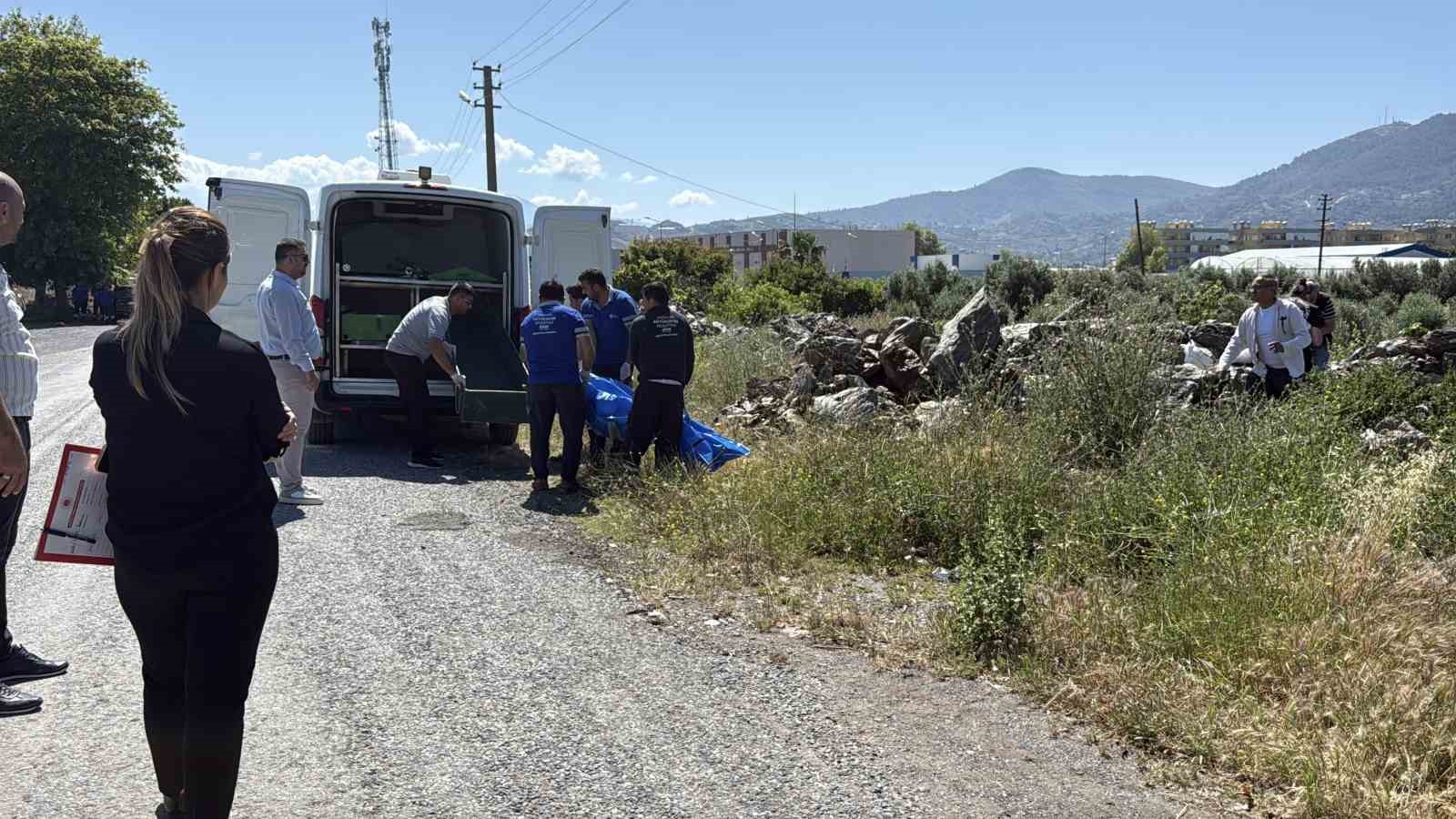 Antalya’da kayalık alanda kaza yapan motosikletin sürücüsü hayatının kaybetti 5 antalyada kayalik alanda kaza yapan motosikletin surucusu hayatinin kaybetti 1 CkBzDPca