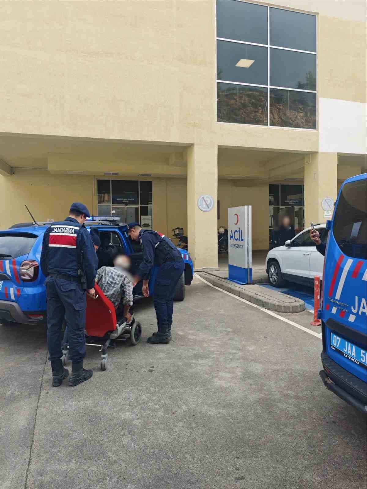 antalyada kaybolan yasli adam evinden 5 kilometre uzakta bulundu 1 fCCYlemB