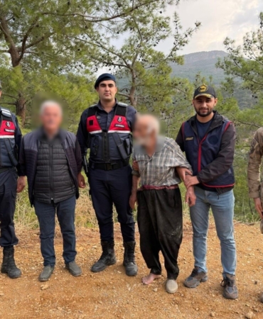 antalyada-kaybolan-yasli-adam-evinden-5-kilometre-uzakta-bulundu-4w9GZnzq.jpg