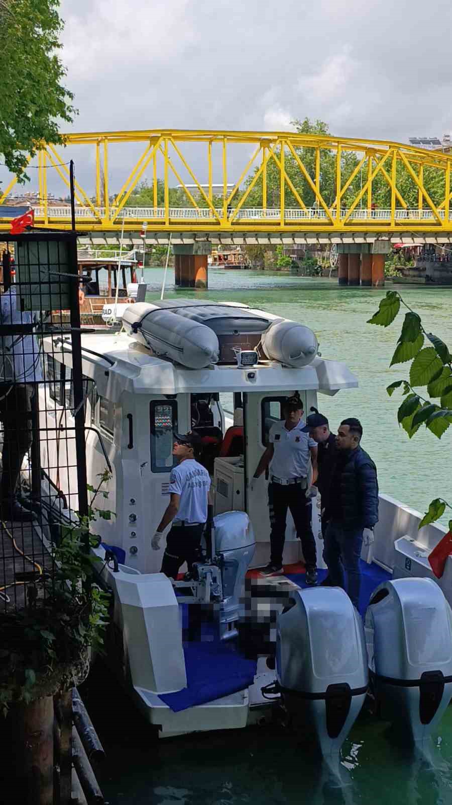 antalyada kayip zabita memuru irmakta olu bulundu 5 FqP7754U
