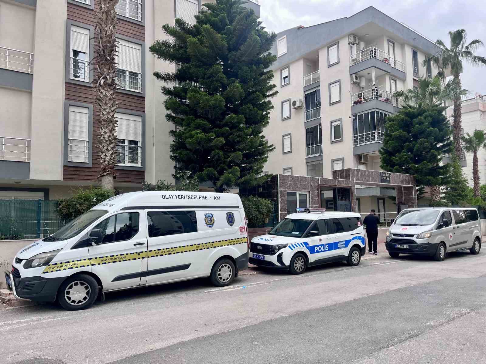 antalyada kazakistan uyruklu kadin evinde olu bulundu 1 IKwZza6I