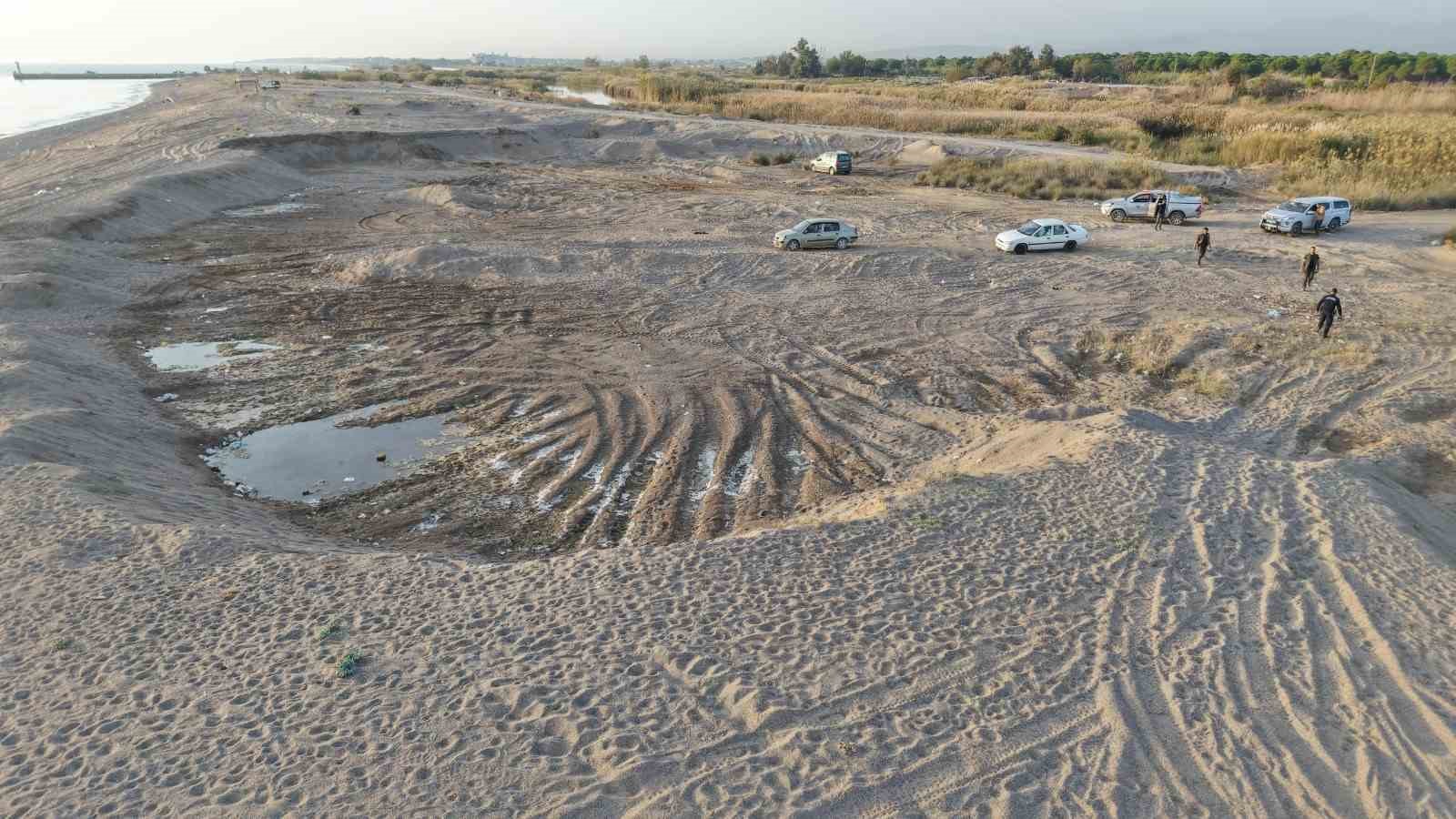 antalyada kum hirsizlari sahilleri talan etti kum ocagina donen sahiller dronla goruntulendi 13