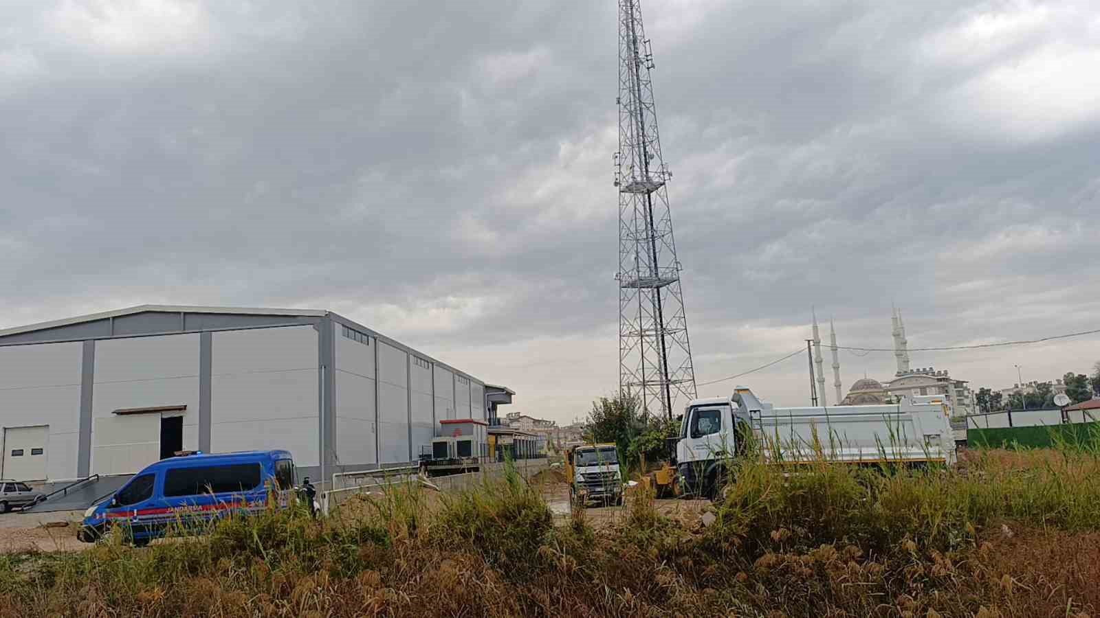 antalyada kumlari calip sahilleri talan etmislerdi kamyonlar dolusu plaj kumu bulundu 8 AlSKDuAz