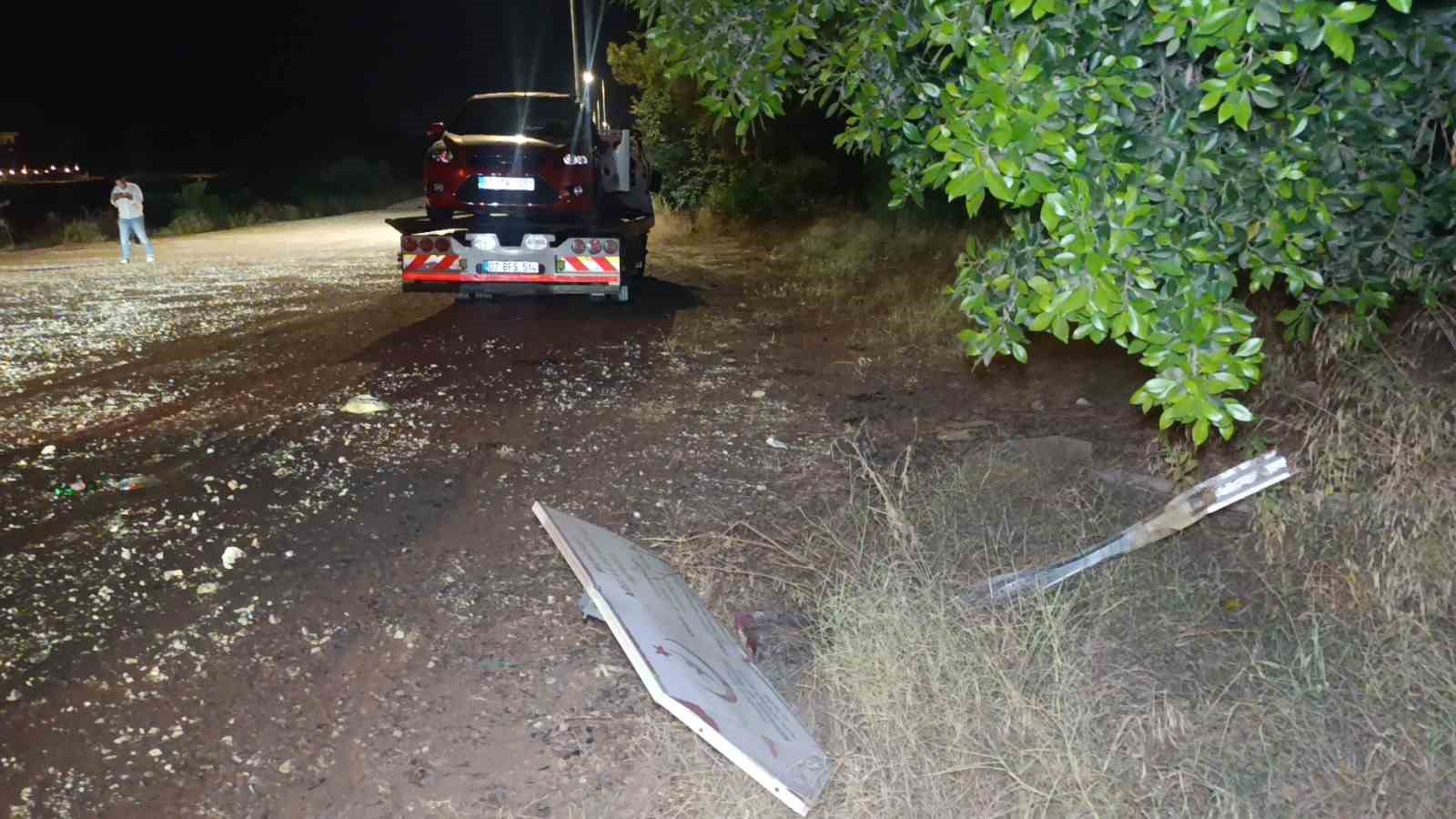 antalyada midibus otomobille carpisti 6 yarali 1 itvgLJWb