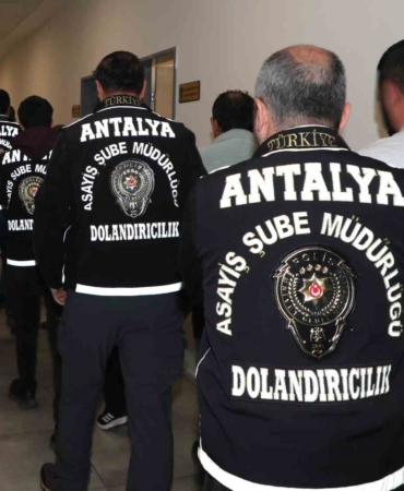 antalyada-milyonluk-dolandiricilik-operasyonu-IB4P9QRj.jpg