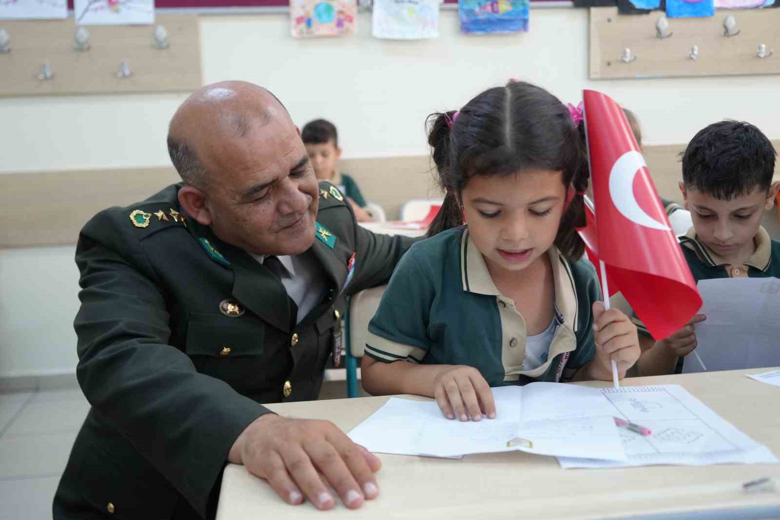 antalyada minikler ilk mektuplarini mehmetcige yazdi iyi ki varsin 1