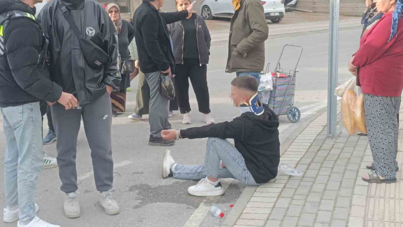 Antalya’da motosiklet ile elektrikli bisiklet çarpıştı: 3’ü çocuk 4 yaralı 4 antalyada motosiklet ile elektrikli bisiklet carpisti 3u cocuk 4 yarali 0 WzVLeS1U