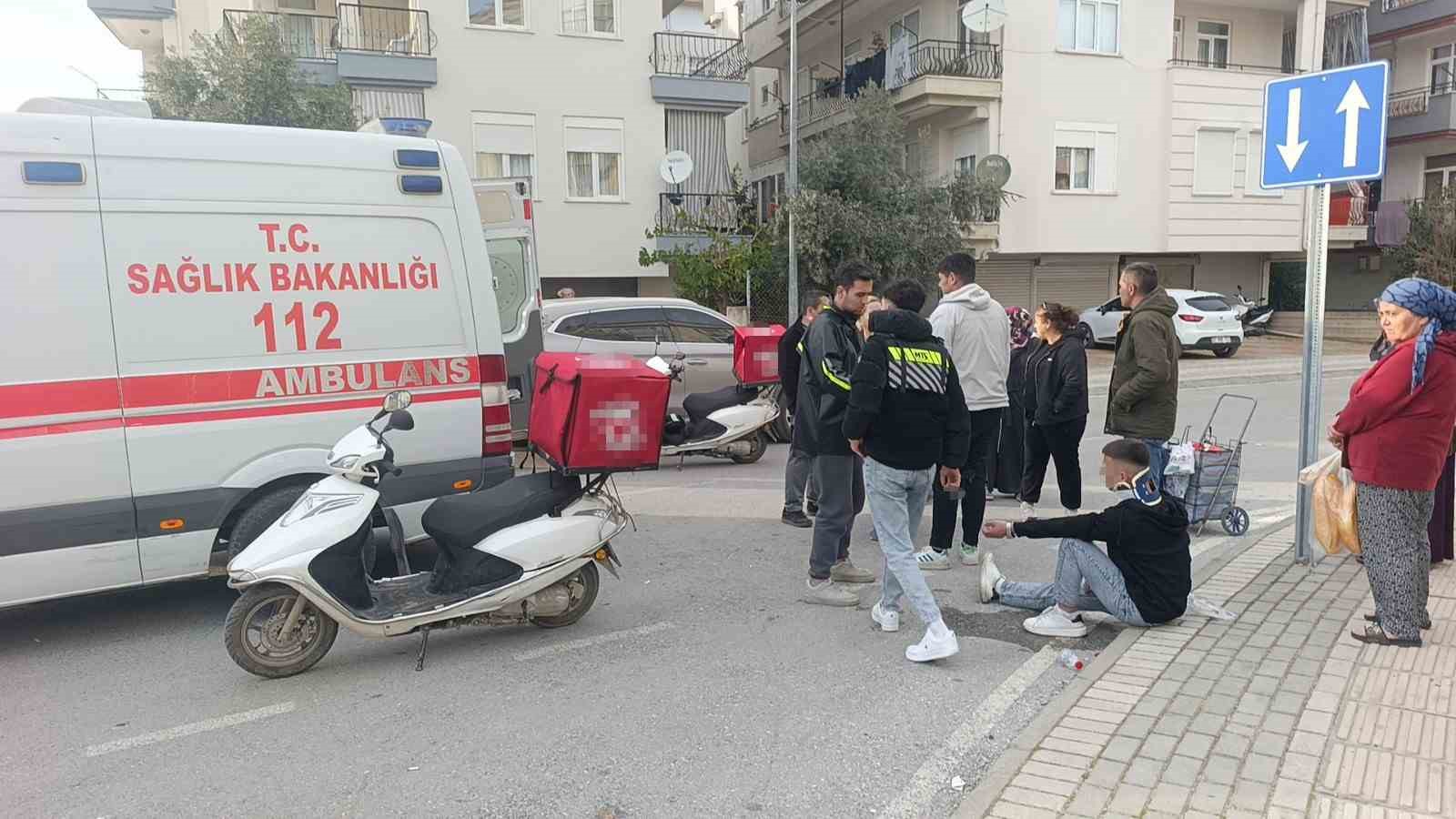 Antalya’da motosiklet ile elektrikli bisiklet çarpıştı: 3’ü çocuk 4 yaralı 10 antalyada motosiklet ile elektrikli bisiklet carpisti 3u cocuk 4 yarali 6 gI89mfK3