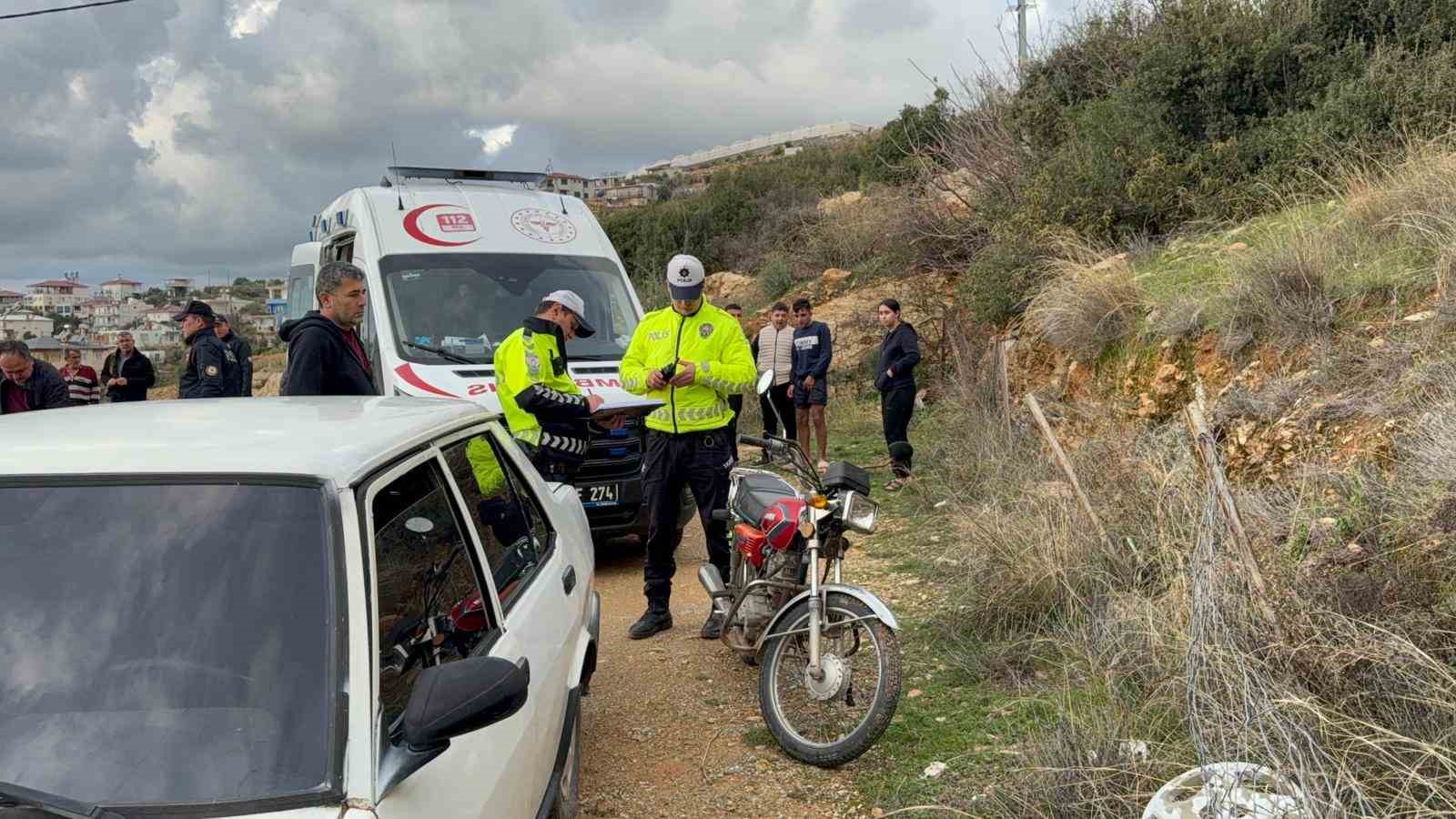 Antalya’da motosiklet uçuruma yuvarlandı: 2 yaralı 5 antalyada motosiklet ucuruma yuvarlandi 2 yarali 1