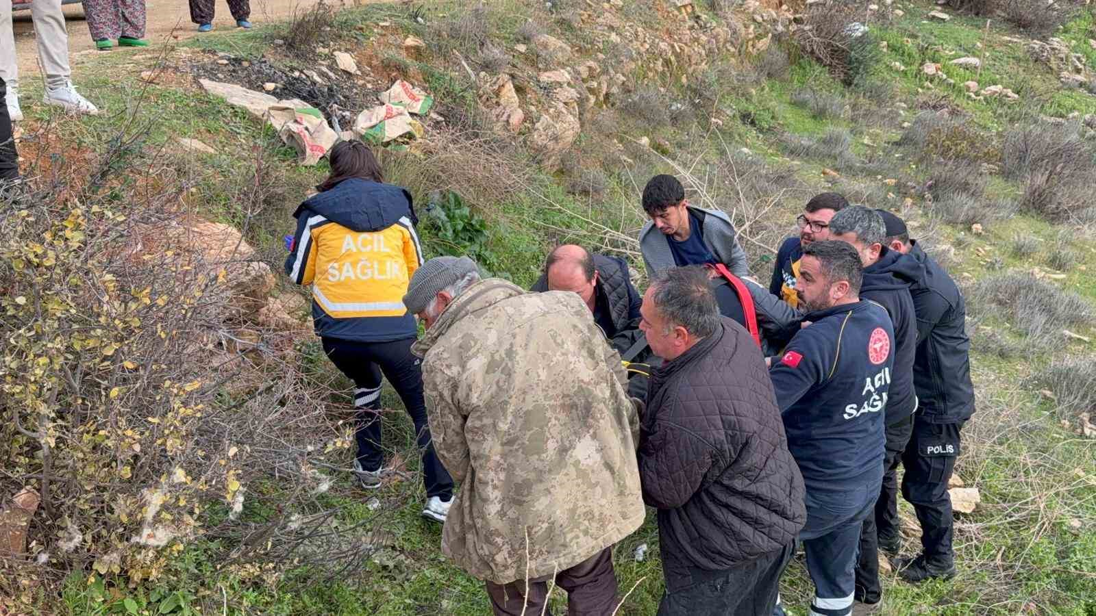 Antalya’da motosiklet uçuruma yuvarlandı: 2 yaralı 6 antalyada motosiklet ucuruma yuvarlandi 2 yarali 2 1EnDT6VT