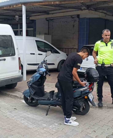 antalyada-motosikletler-carpisti-3-yarali-hn6nAaak.jpg