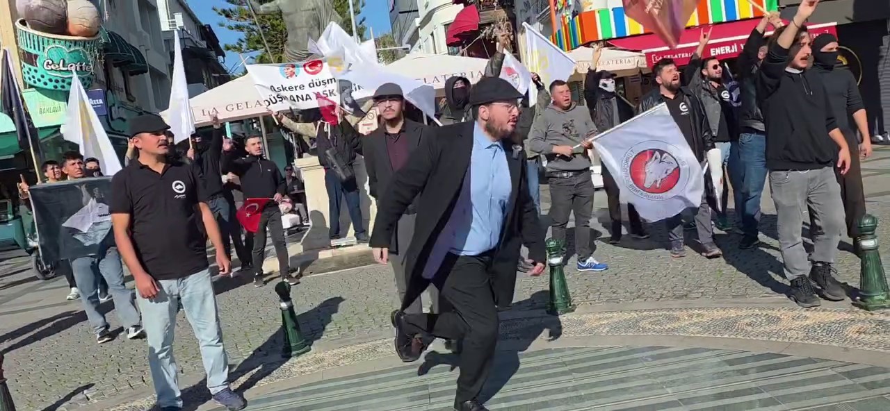 antalyada muhalif goruslu gruplar arasinda tartisma 0 PGzlsfZi