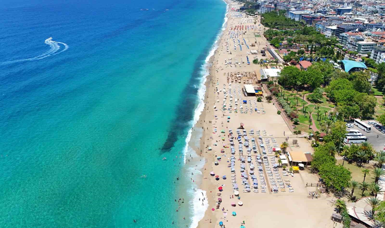 Antalya’da nem yüzde 86’lara ulaştı, kentin üzeri nem bulutları ile kaplandı 14 antalyada nem yuzde 86lara ulasti kentin uzeri nem bulutlari ile kaplandi 10 GHeak6Si