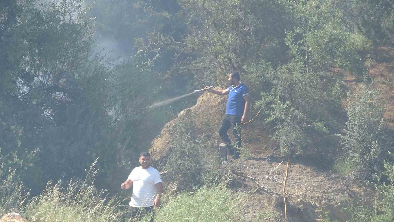 antalyada ormanlik alanda yangin 4 wrJPWYMn