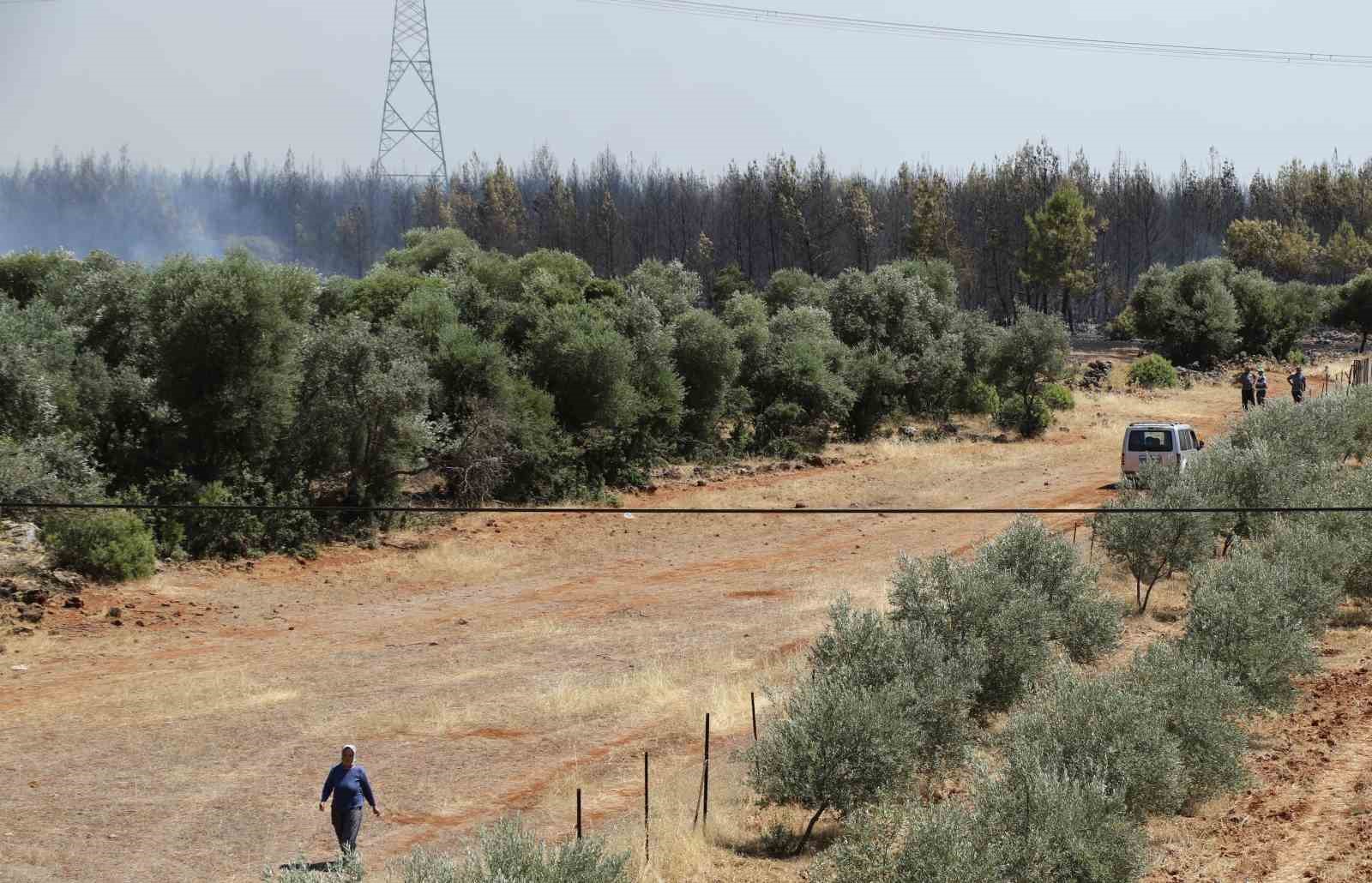 antalyada ormanlik alandaki yangin kontrol altina alindi 6 iHmhMGtw