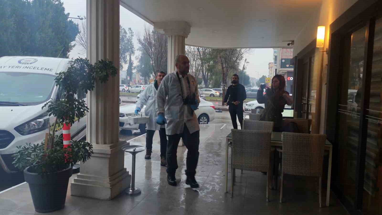 antalyada otel odasinda supheli olum 1 SvVaB4bT