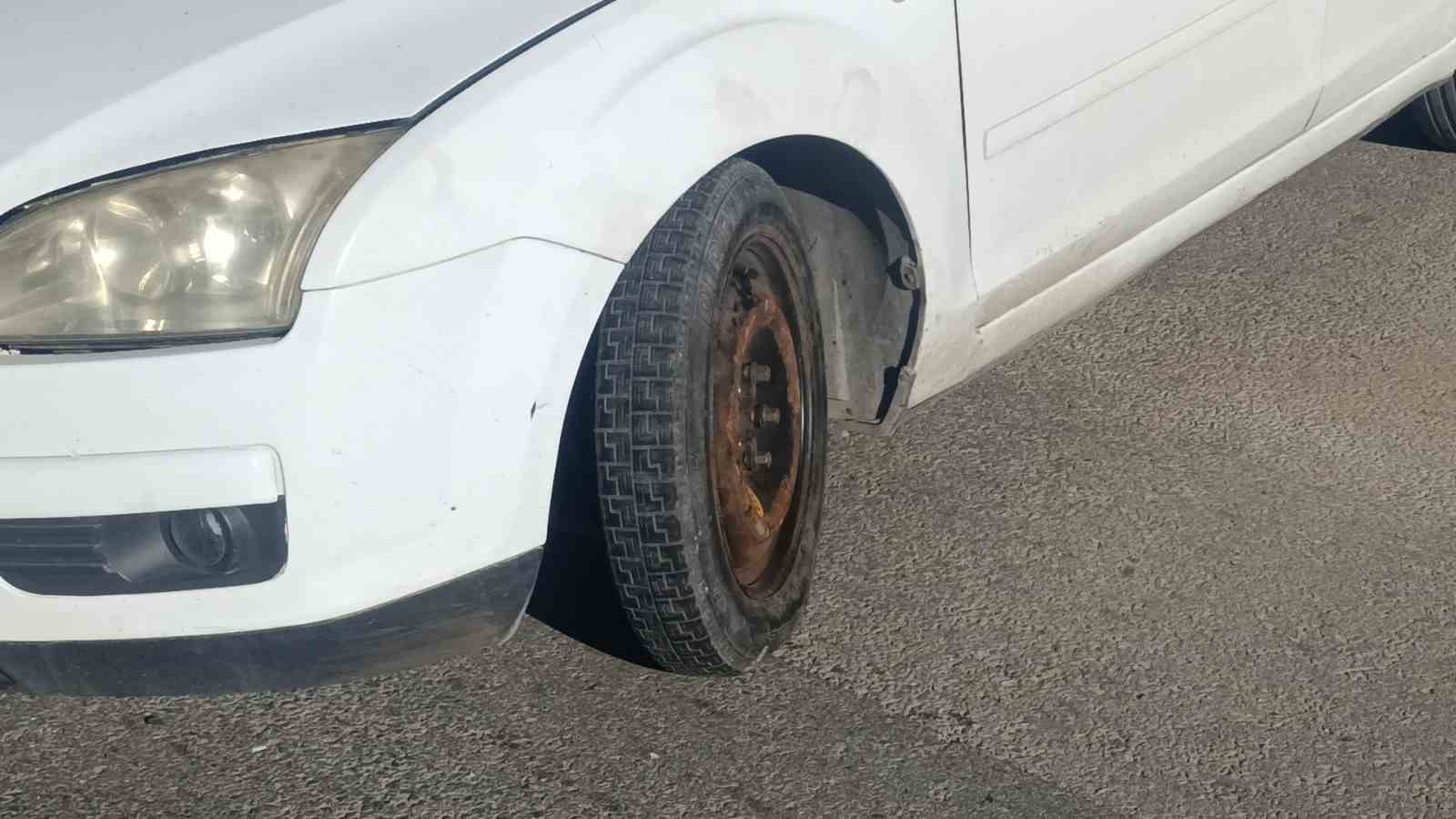 antalyada otomobil elektrik diregine carpti 3 yarali 5