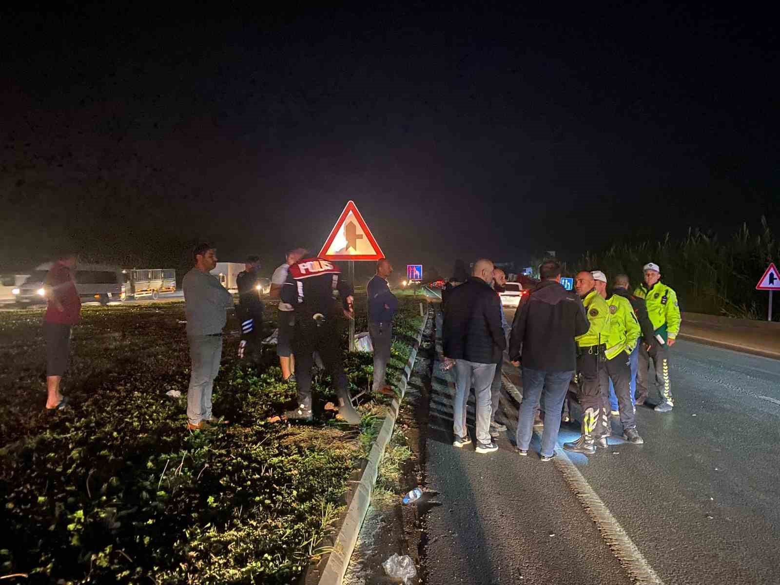 antalyada otomobil iki ogrenciye carpti 1 olu 1 yarali 2 YSJMq1gY
