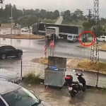 antalyada-otomobilin-tir-surukleyip-takla-attirdigi-anlar-kamerada-3-yarali-Rel6KHHZ.jpg