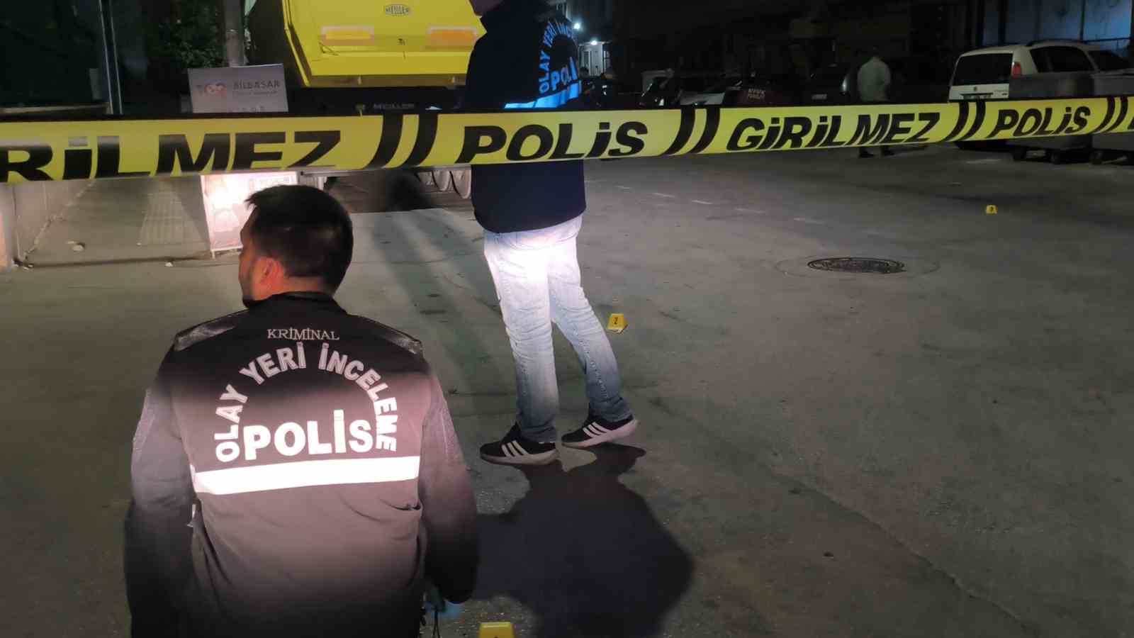 antalyada restoranda yemek yedikten sonra silahli saldiriya ugrayan 1 kisi yaralandi 4 dsDGRPLq