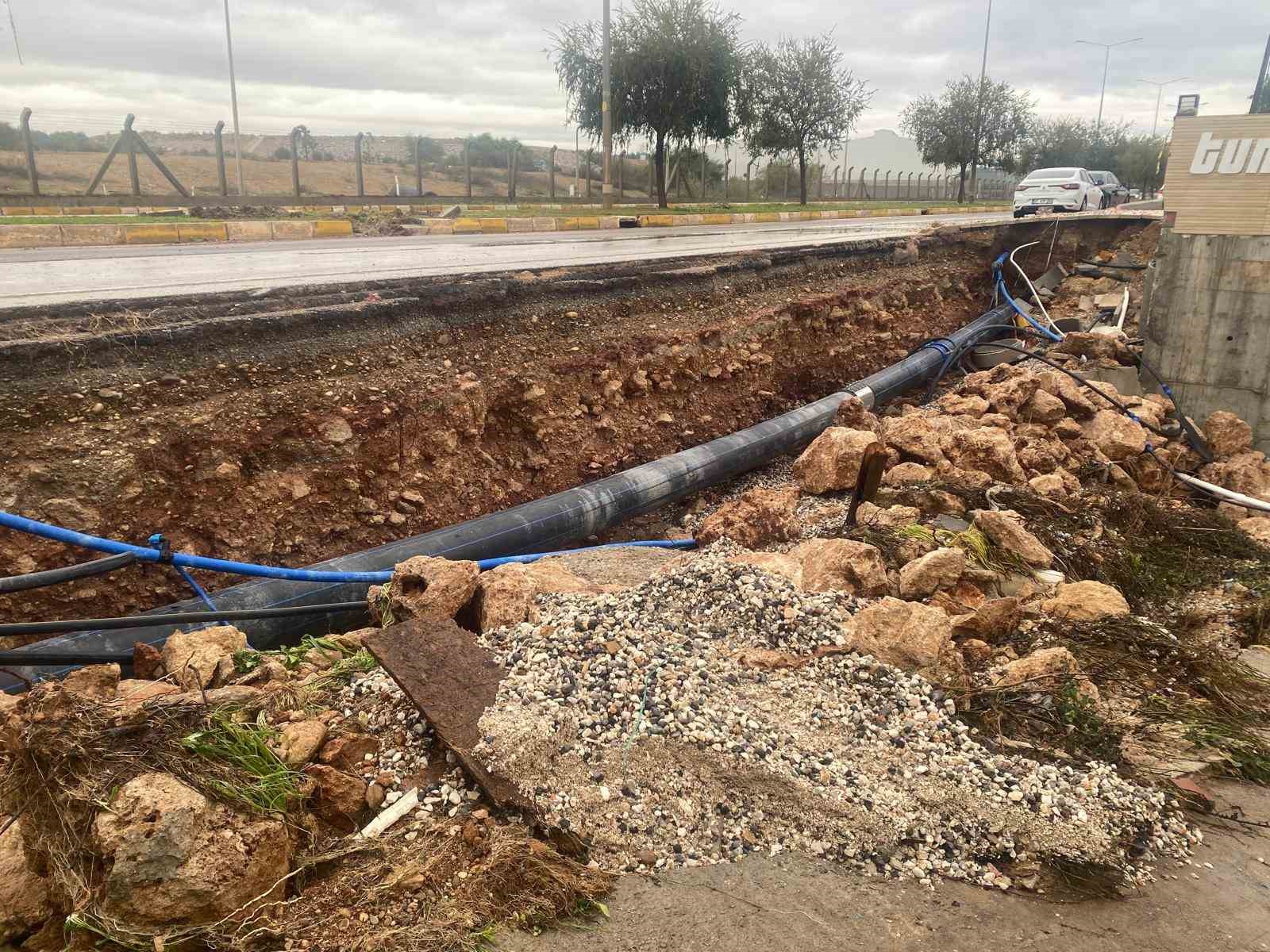 antalyada saganak yagmur aksuda su baskinlarina sebep oldu 4 L37VOy2n