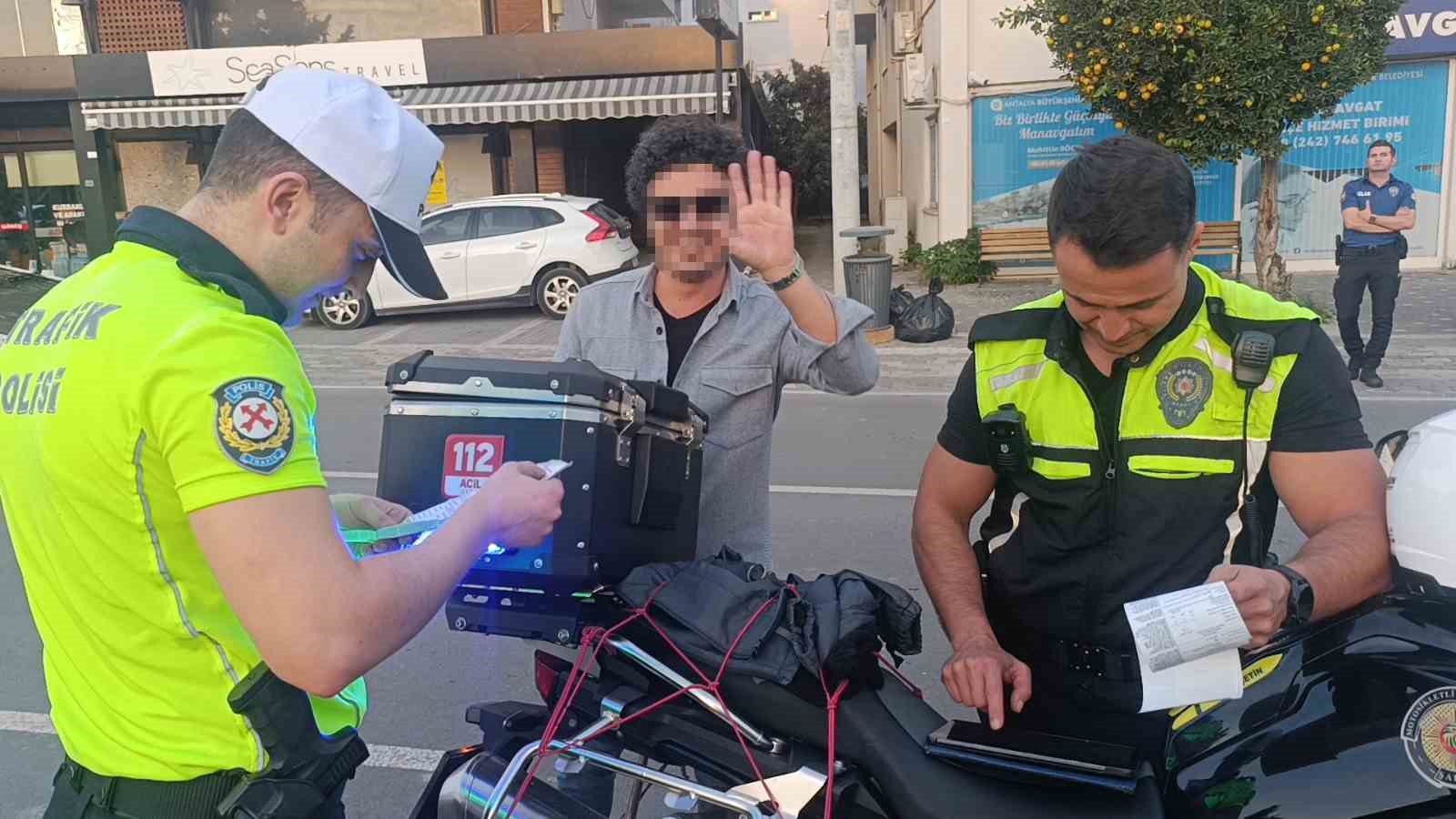 antalyada sok denetimde suruculere ceza yagdi 6 hJQzGCMn