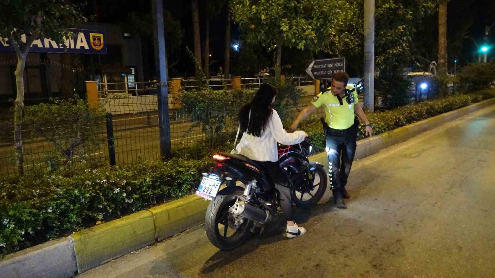 antalyada sok denetimde suruculere ceza yagdi 7 Nt4cJ9M8