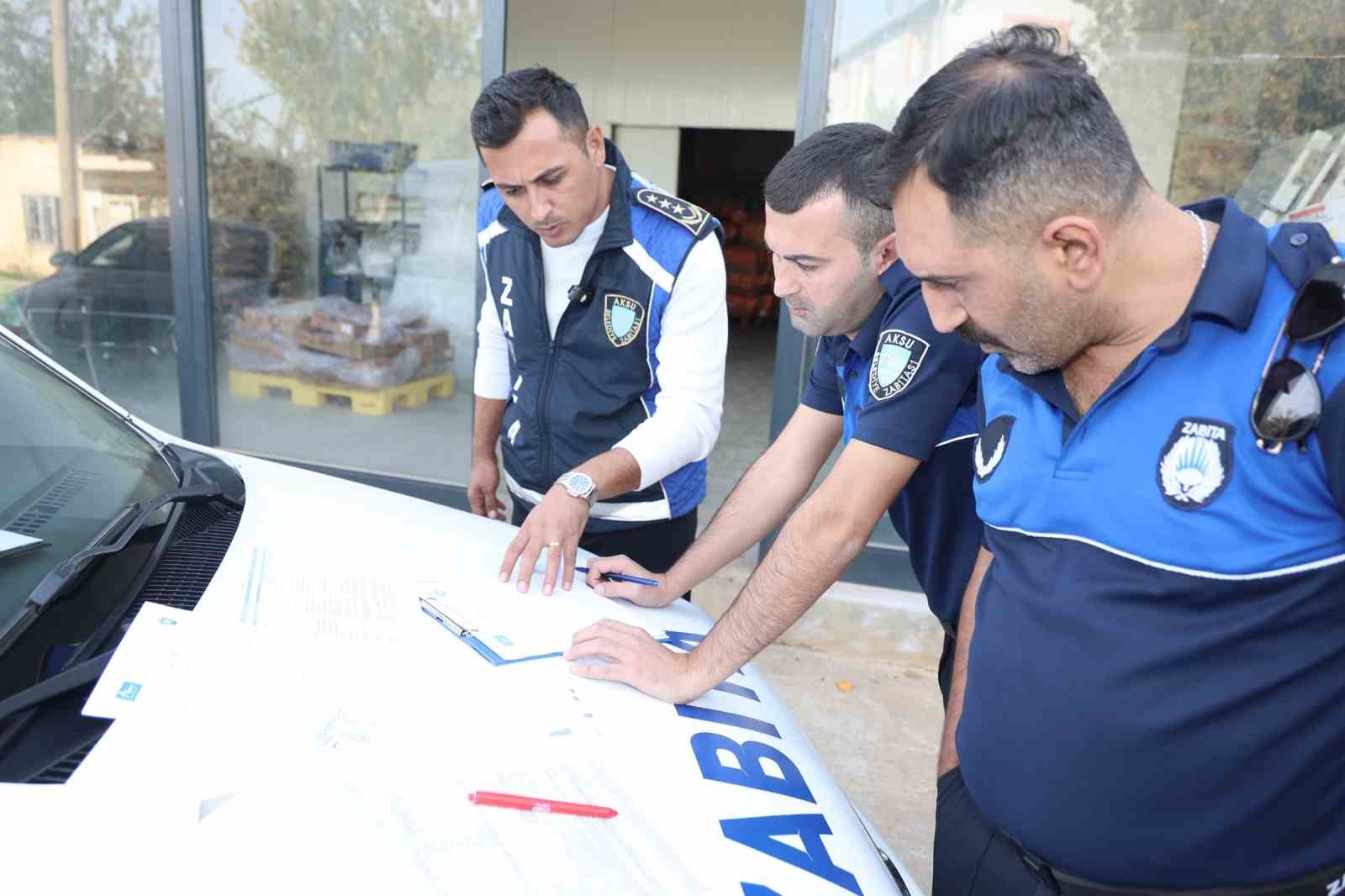 antalyada tarihi gecmis 25 ton tavuk ele gecirildi 2 isletme muhurlendi 2 VnrbTewi