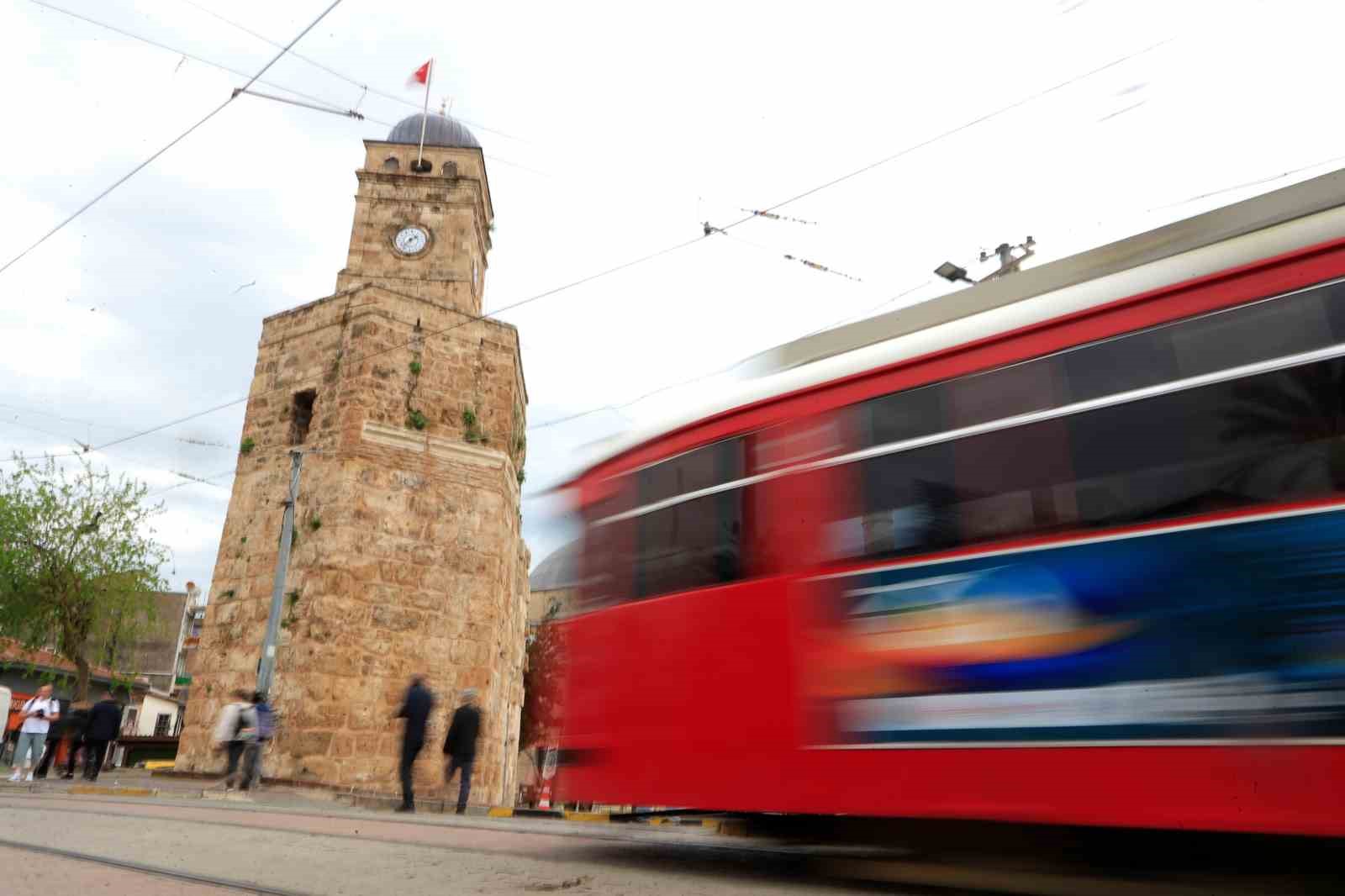 antalyada tarihi saat kulesinde zaman bir kez daha durdu 0 RUGEKwKW