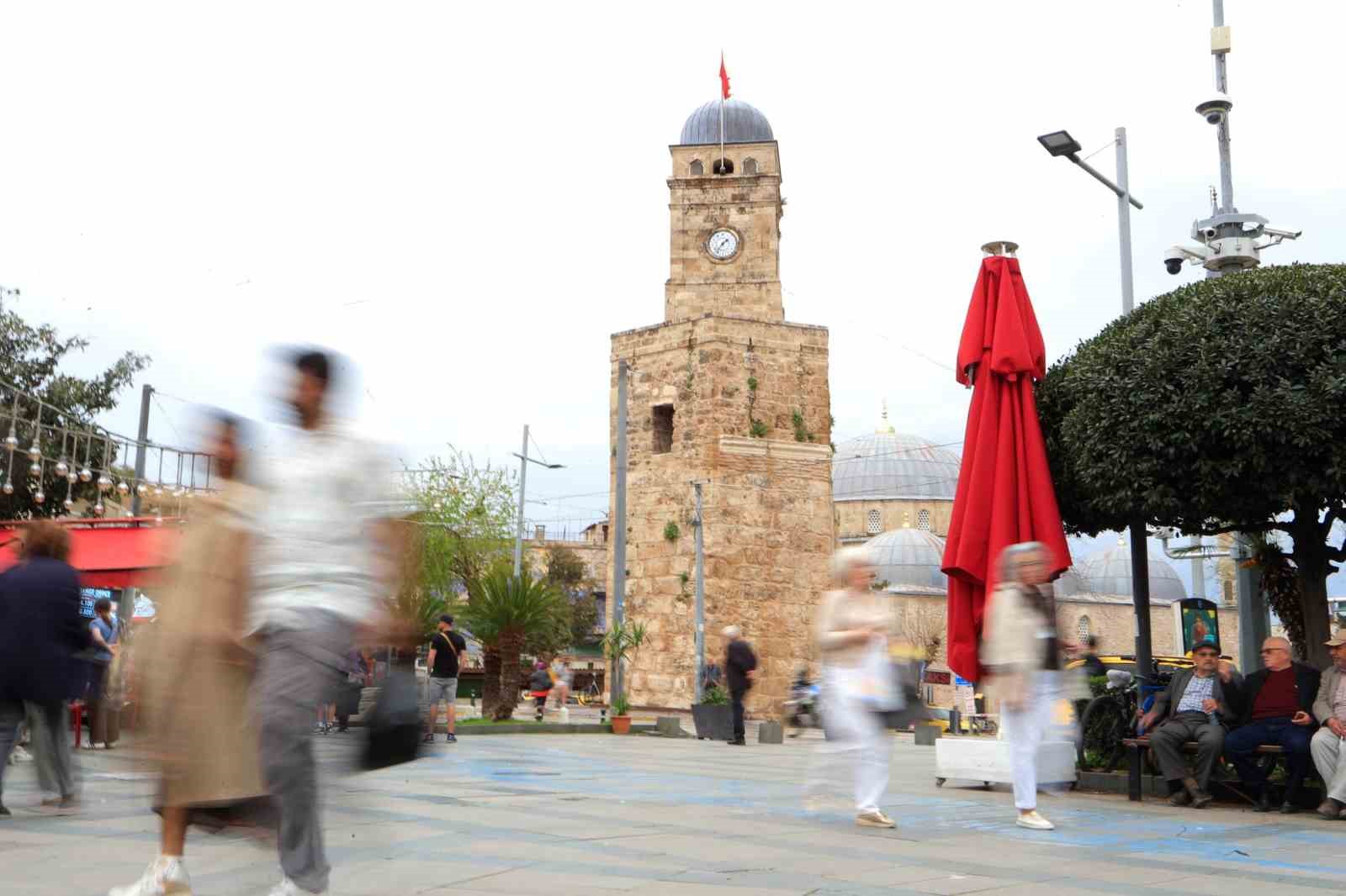 antalyada tarihi saat kulesinde zaman bir kez daha durdu 2
