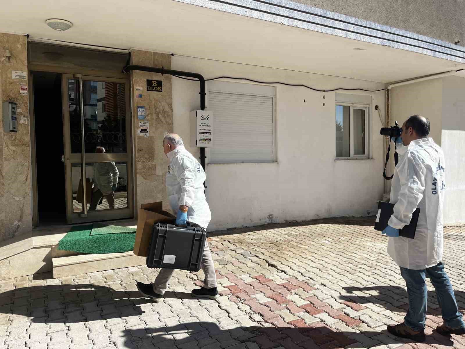 antalyada tartistigi 37 haftalik hamile esini dizlerinden vurdu 3