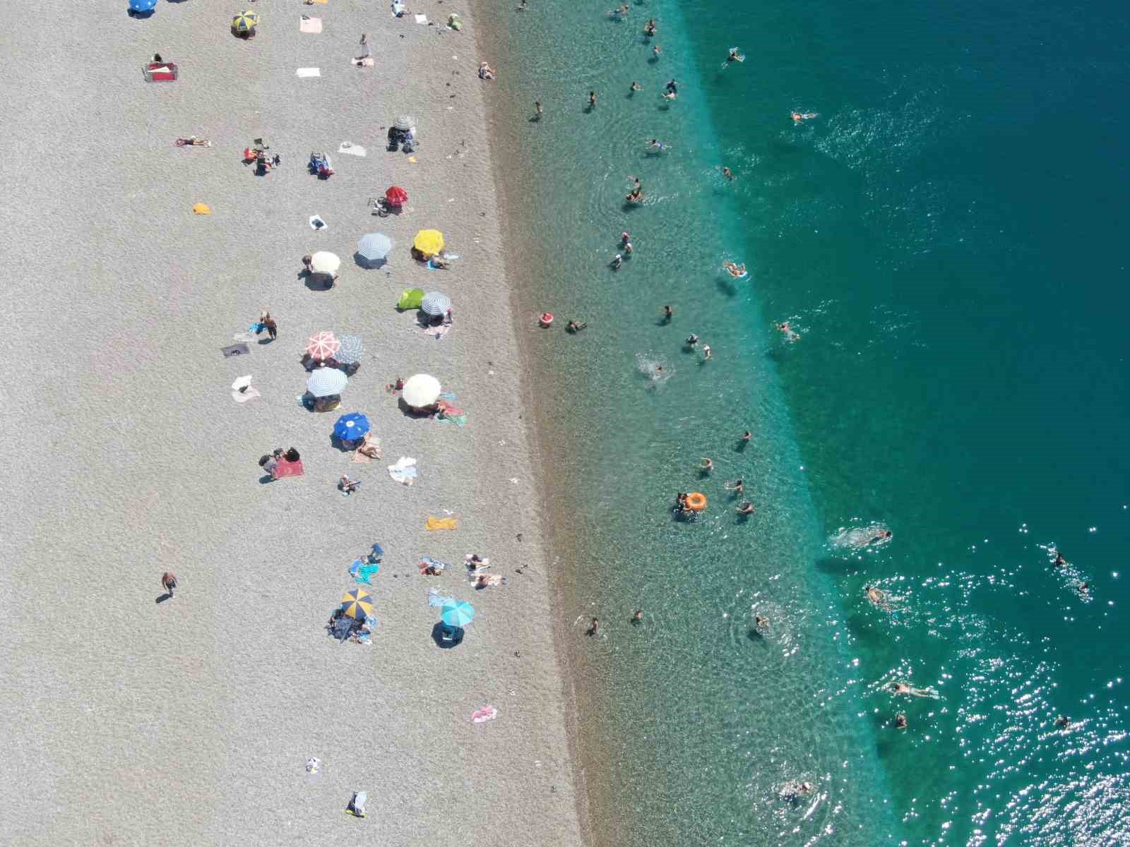 Antalya’da termometreler 44 dereceyi gördü 4 antalyada termometreler 44 dereceyi gordu 0 tgjalJPR
