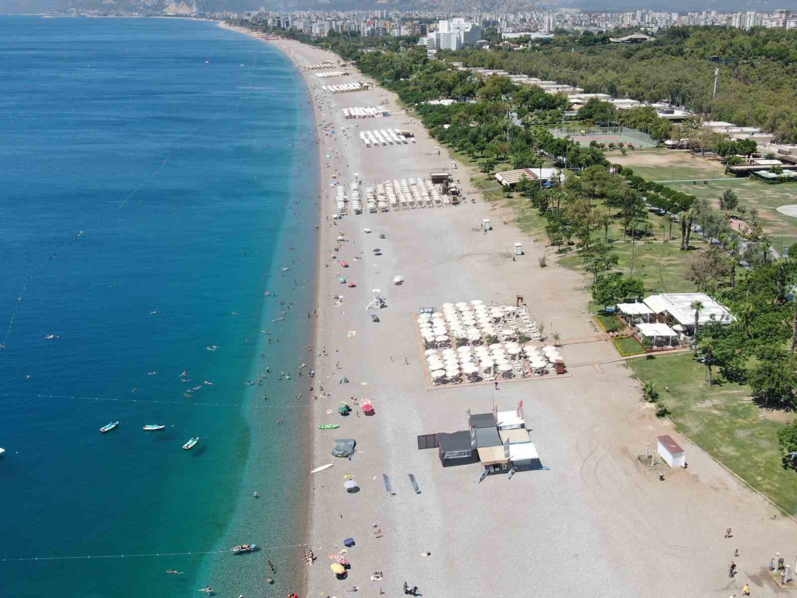 Antalya’da termometreler 44 dereceyi gördü 5 antalyada termometreler 44 dereceyi gordu 1 SFWeYF2X