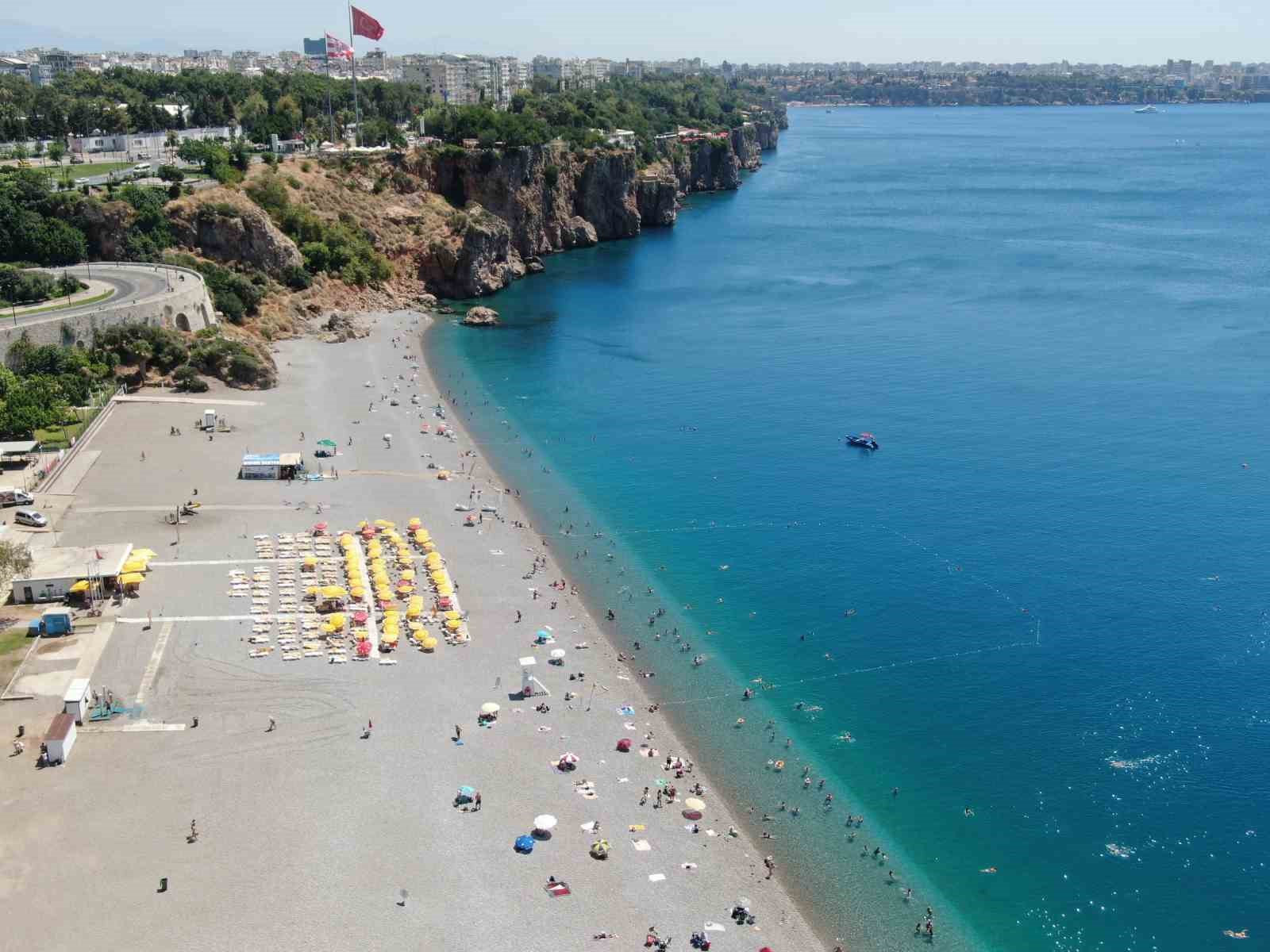 Antalya’da termometreler 44 dereceyi gördü 7 antalyada termometreler 44 dereceyi gordu 3
