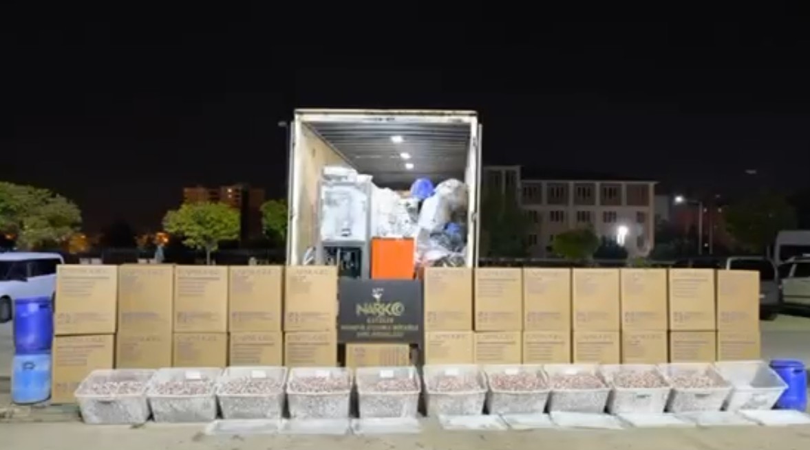 antalyada uyusturucu imalathanesine operasyon 18 milyon sentetik ecza hap ele gecirildi 5 ct81g9pN