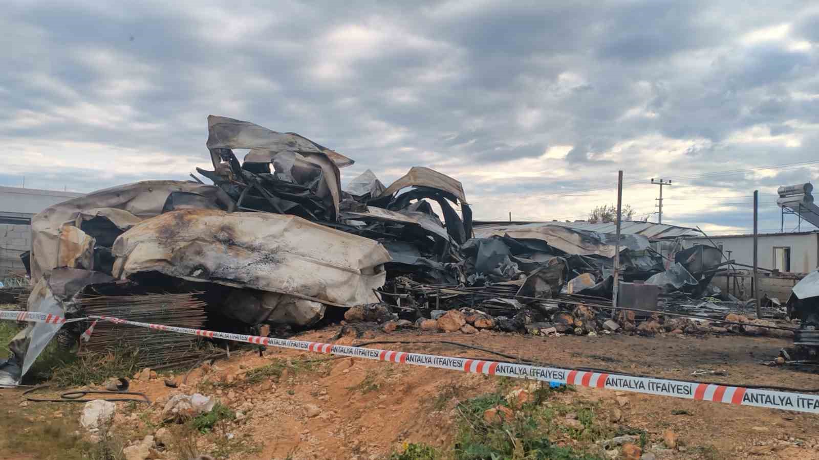 antalyada yangin faciasi 5i cocuk 6 olu 4 BNceRnJH