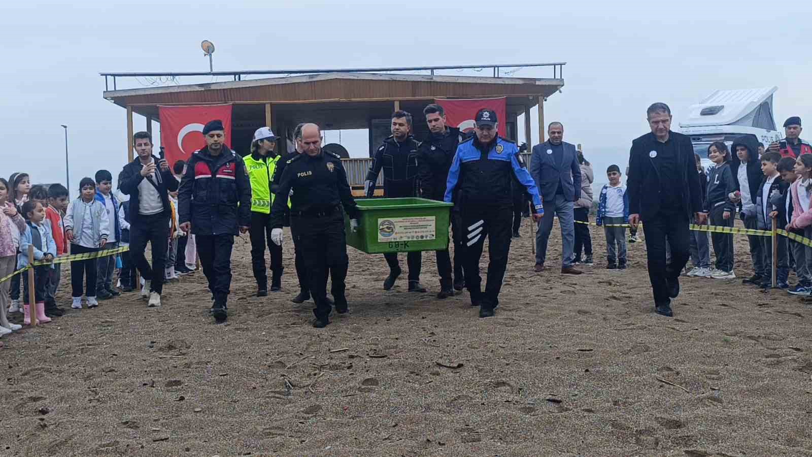 antalyada yarali bulunan caretta caretta tedavisinin ardindan yeniden ozgurluge kavustu 4 NstUGKRN