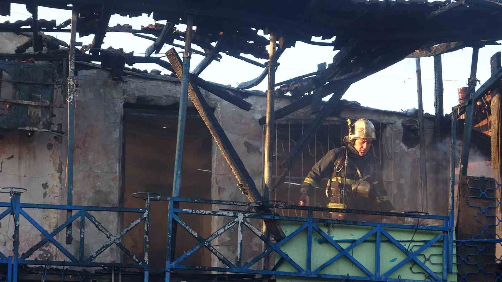 antalyada yasli ciftin evi alevlere teslim oldu 4 GuppEXv3