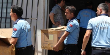 antalyada-zabita-4-bin-322-sahte-parfume-el-koydu-jRzziuQT.jpg