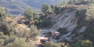antalyadaki-orman-yangininda-zararin-boyutu-gunduz-ortaya-cikti-2-hektar-zarar-gordu-CBC15jnr.jpg