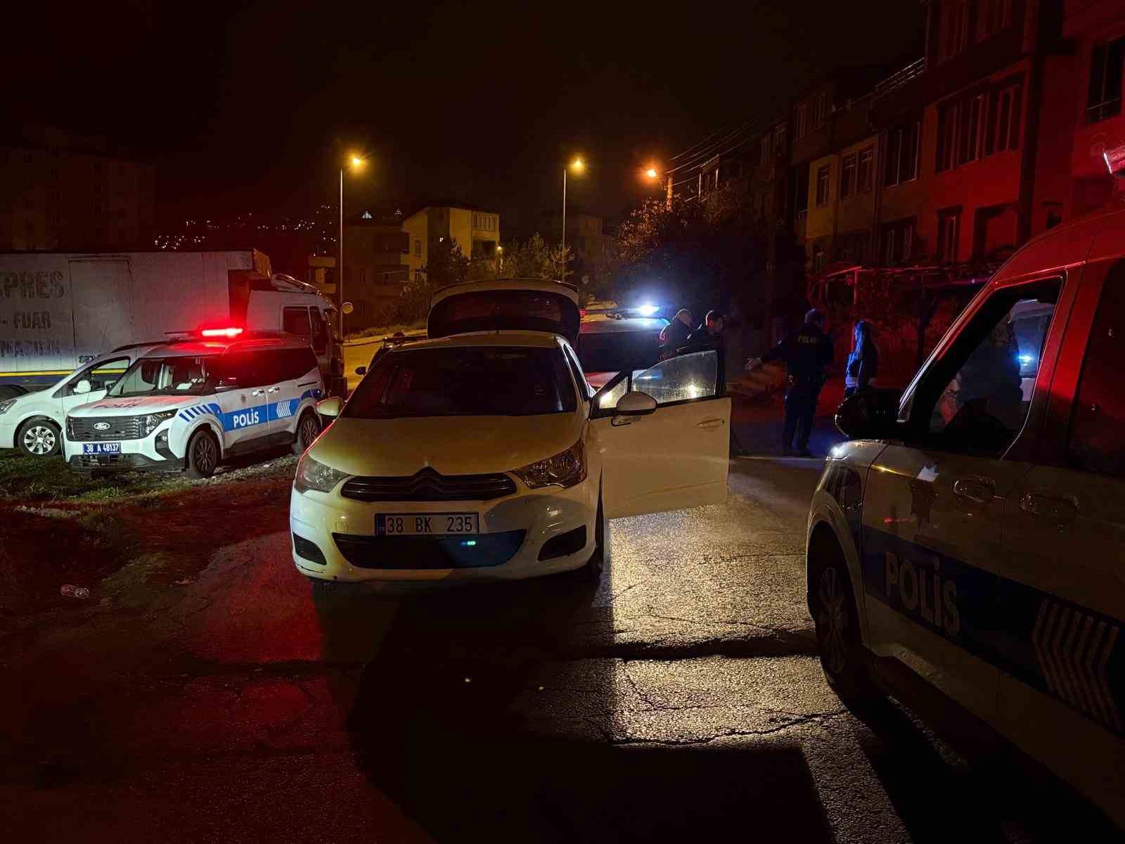 antalyadan calinan otomobil kayseride yakalandi 1 gozalti 6 MuXGfFjA