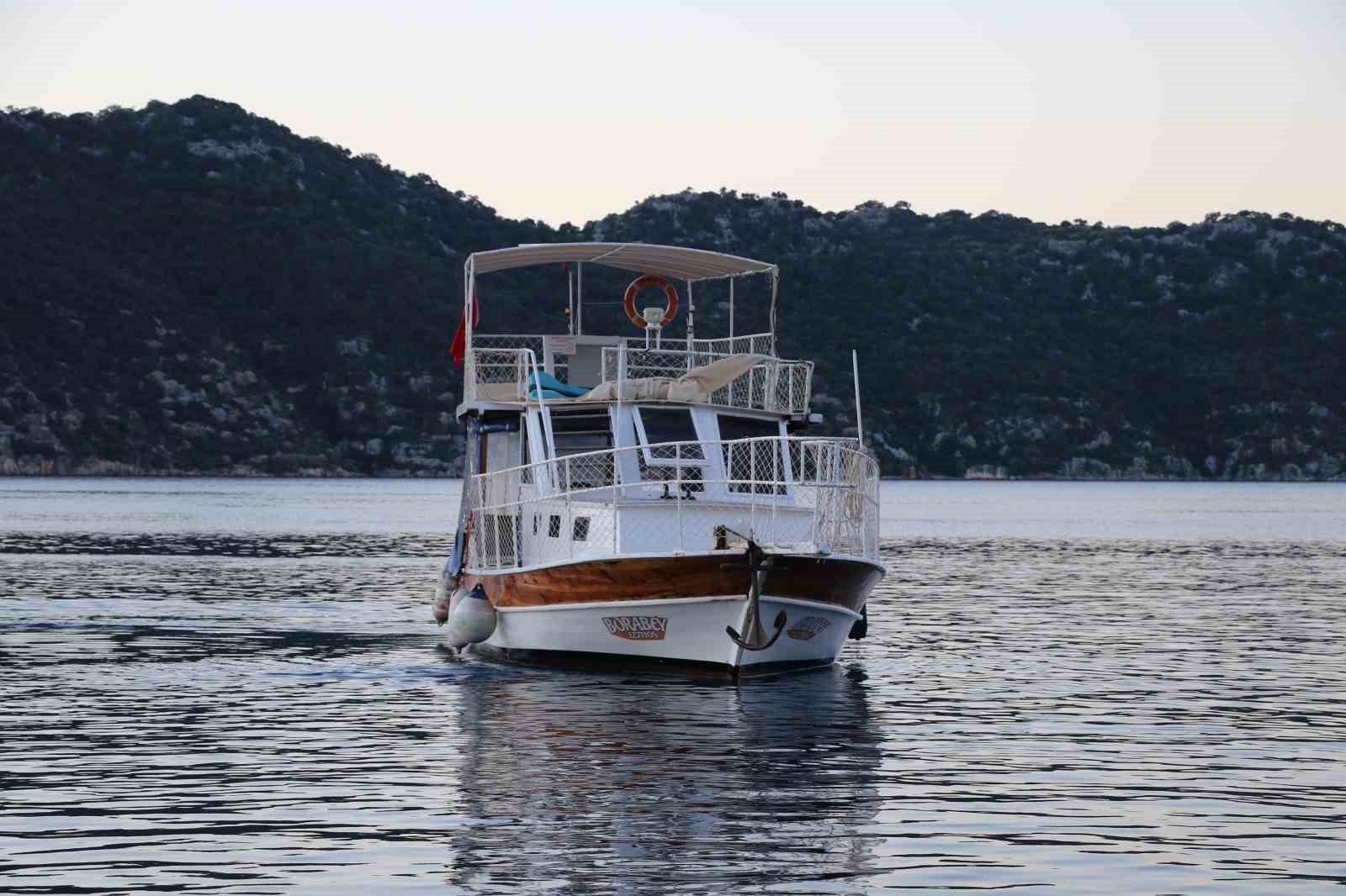 antalyadan egitime yelken acan tekne bir cocugun hayallerini tasiyor 2 iIX9Y7K7
