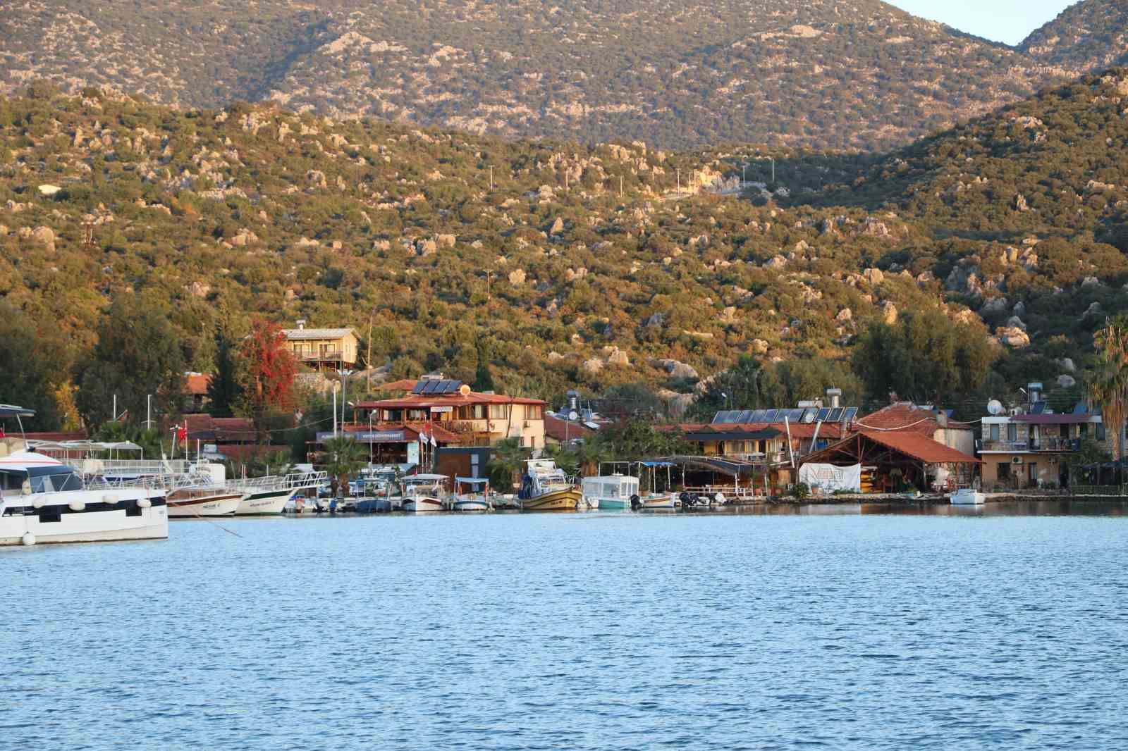 antalyadan egitime yelken acan tekne bir cocugun hayallerini tasiyor 3 zAeWYJDS