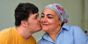 antalyali-anne-omrunu-down-sendromlu-ogluna-adadi-o-sag-olsun-bana-yeter-9svEQLSV.jpg