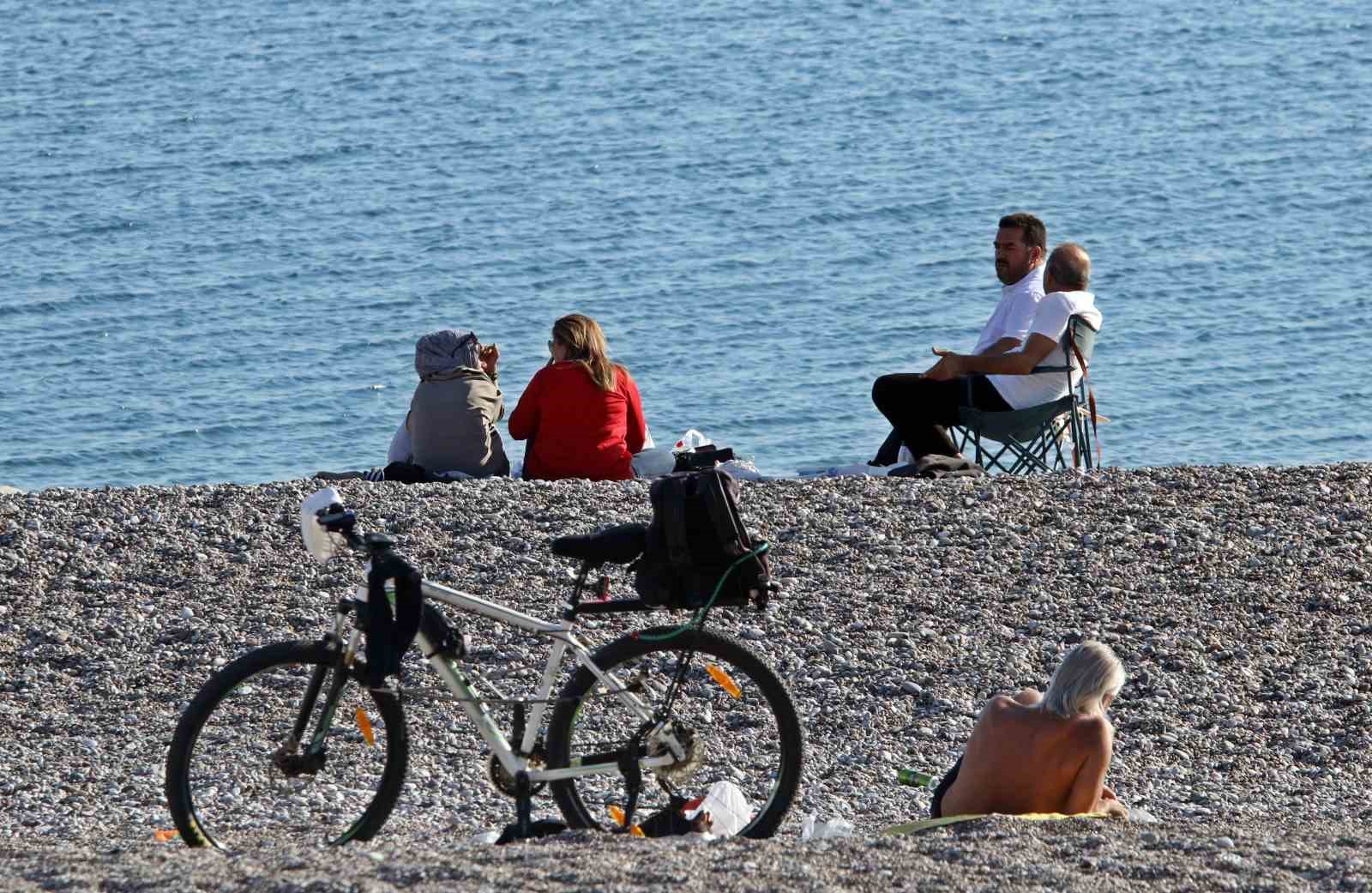 antalyanin gecesi kis gunduzu yaz aksam soba yaktik gunduz gunesleniyoruz 6 pYknbzjE