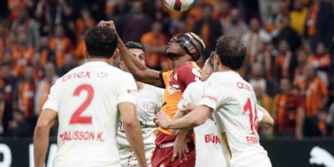 antalyaspor-ile-galatasaray-59-randevuda-sav8vGh9.jpg