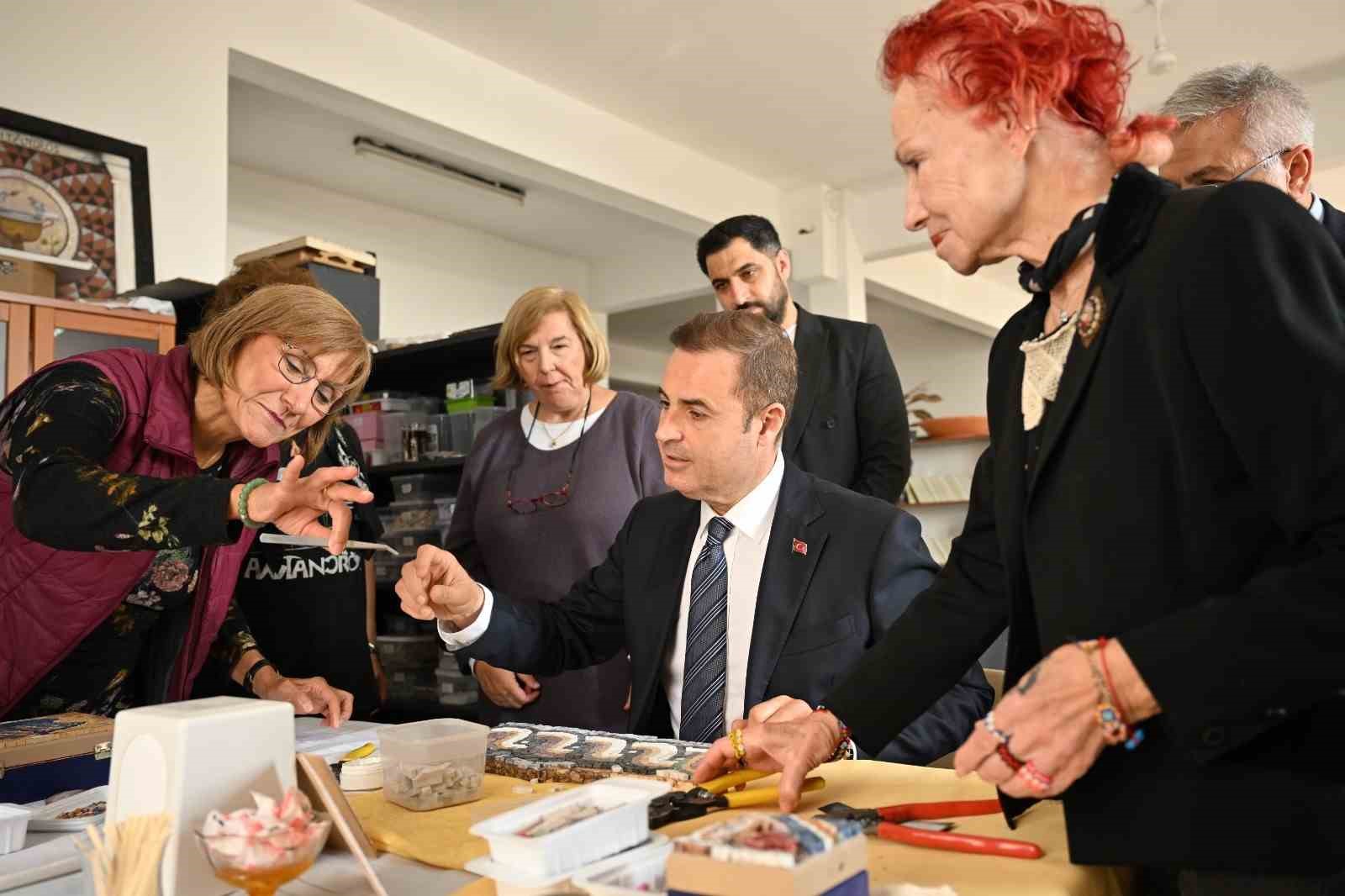 antandros kazilari tum hiziyla suruyor 3 g4lCi6bQ