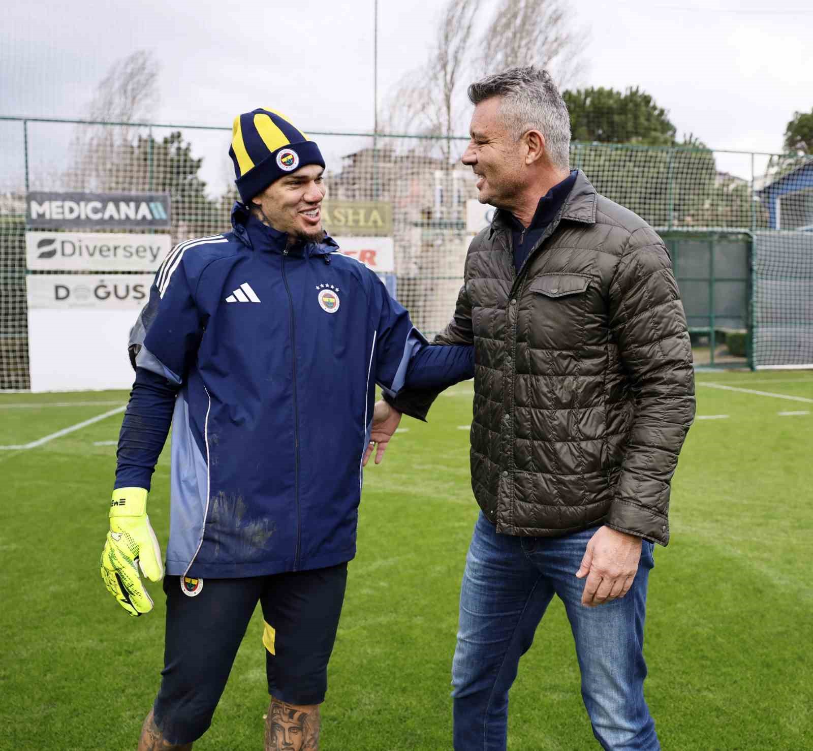 anthony musaba fenerbahcede ilk antrenmanina cikti 5 VQeTw1QX