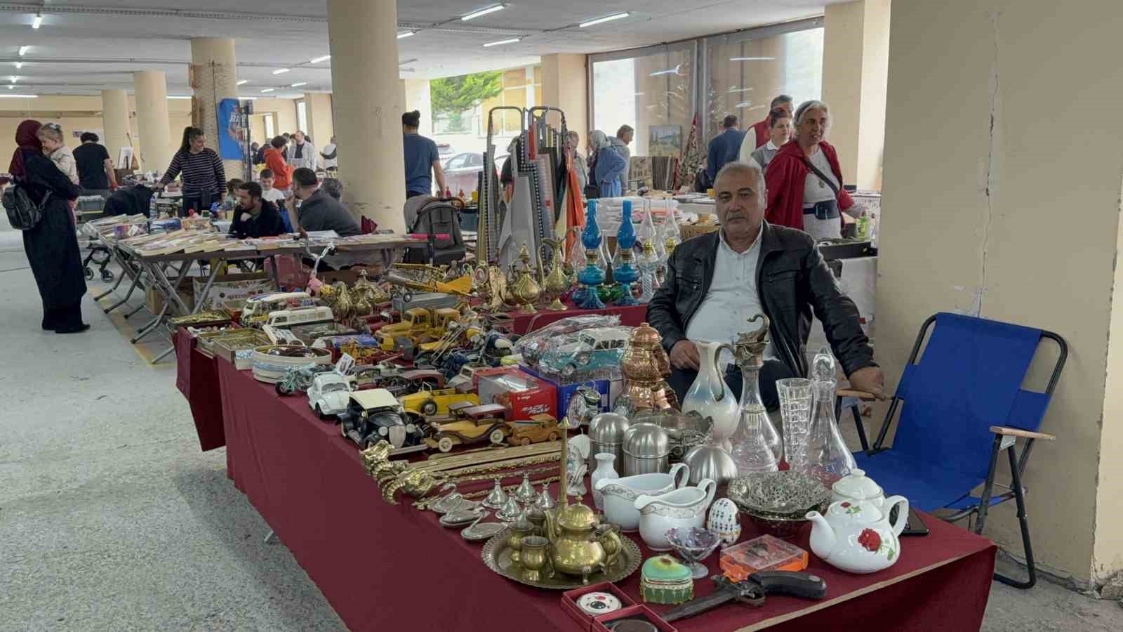 antika tutkunlarinin yeni adresi atakent pazari 1 yAbEVIVN